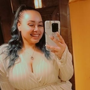 Meet your Posher, Saturnina